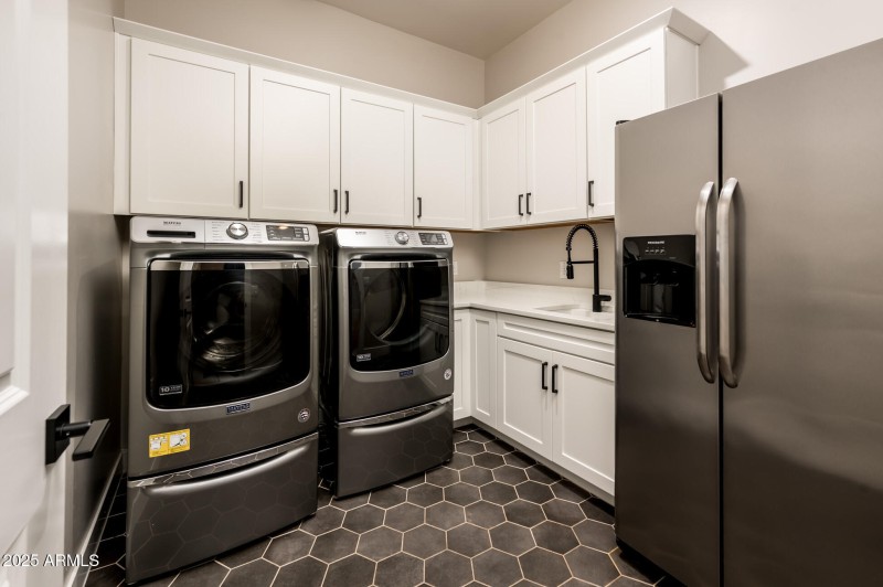 6615 E Libby St - Web-48