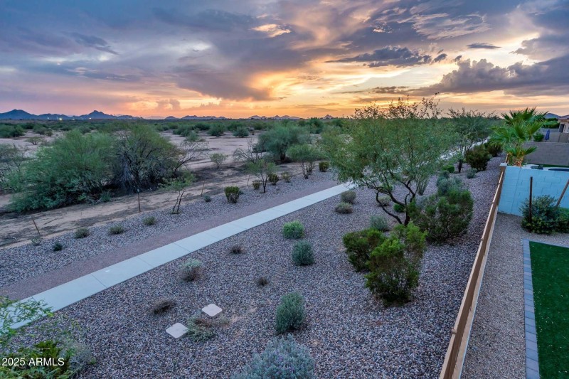 6615 E Libby St - Web-58