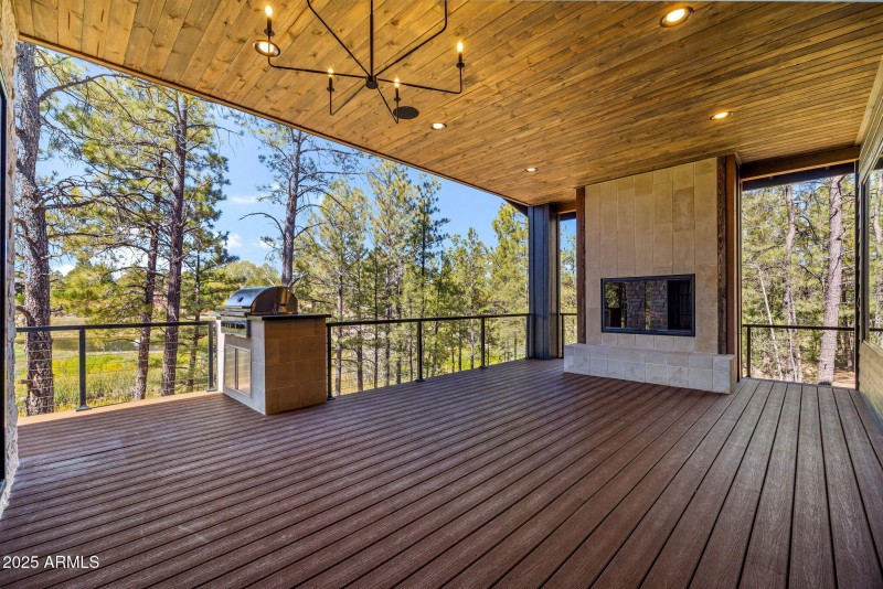 Main Level Spacious Covered Deck