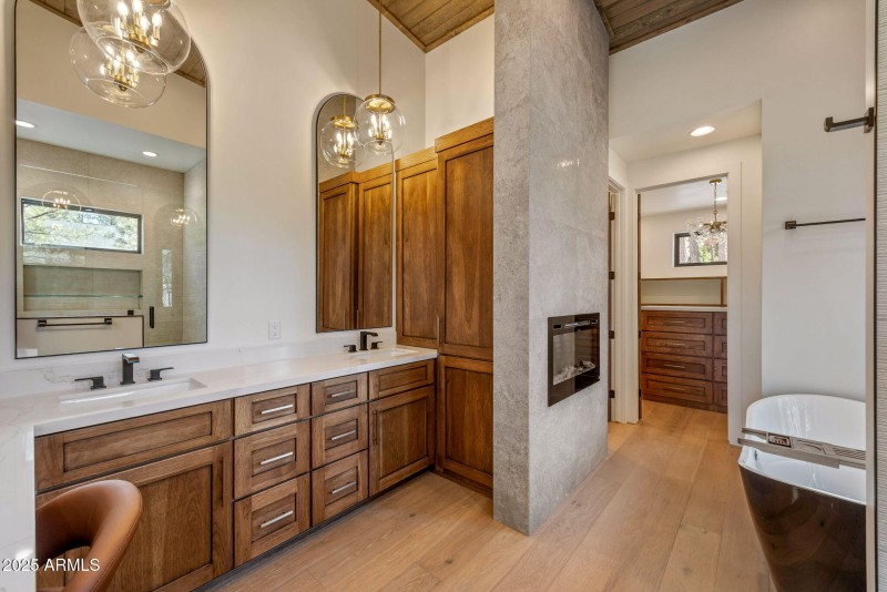 Main Level Master Bathroom