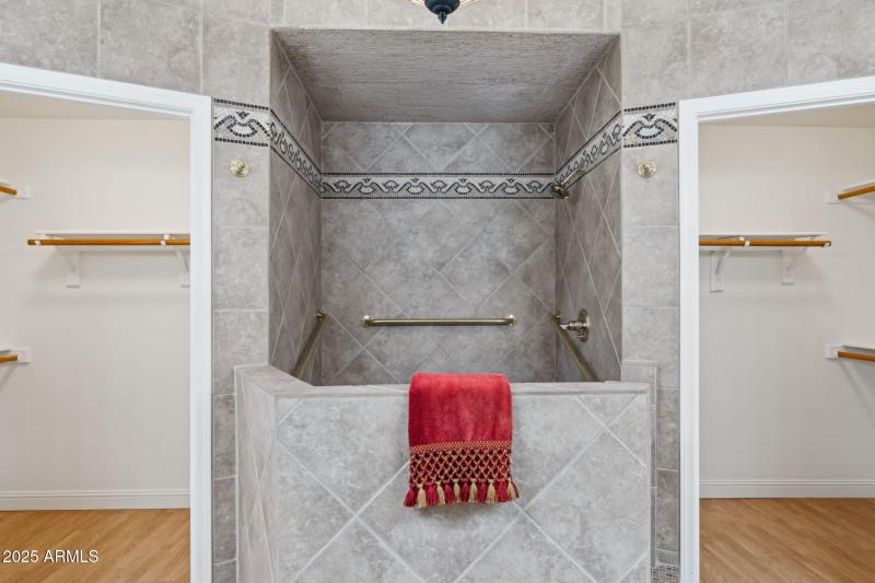 23-web-or-mls-19927-n-108th-ln