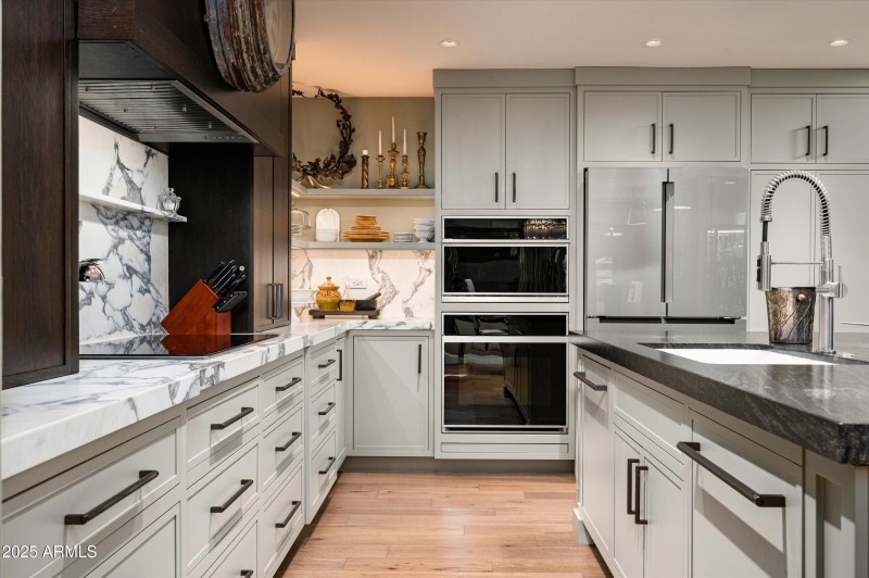 Custom Kitchen w/ Smart Appliances