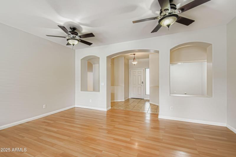 2699 S Butte Ln - MLS Sized - 006 - 08 L