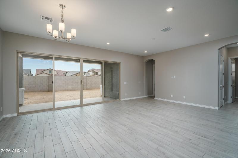 6) DINING TO GREAT ROOM