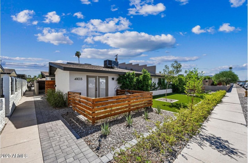 Screenshot 2025-10-14 130459