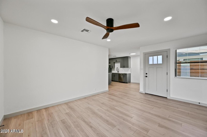 Screenshot 2025-10-14 130332