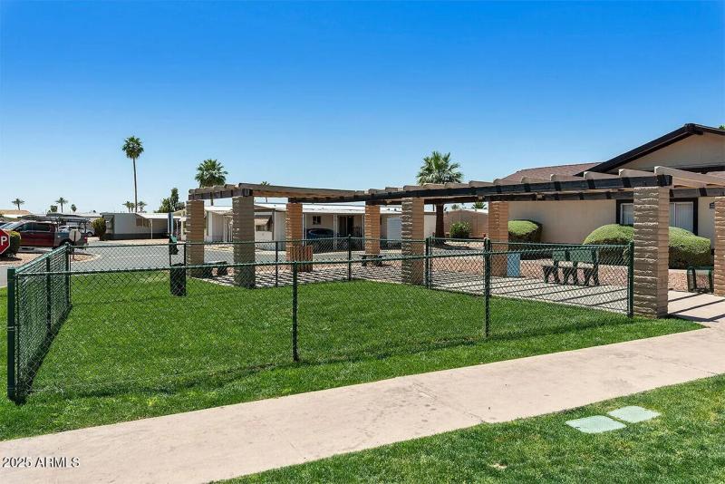 Glendale-Cascade-pet-parks