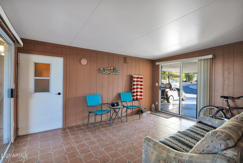 AZ Room with Dual Sliders