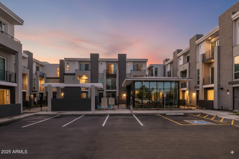 Generated Image September 12, 2025 - 12_