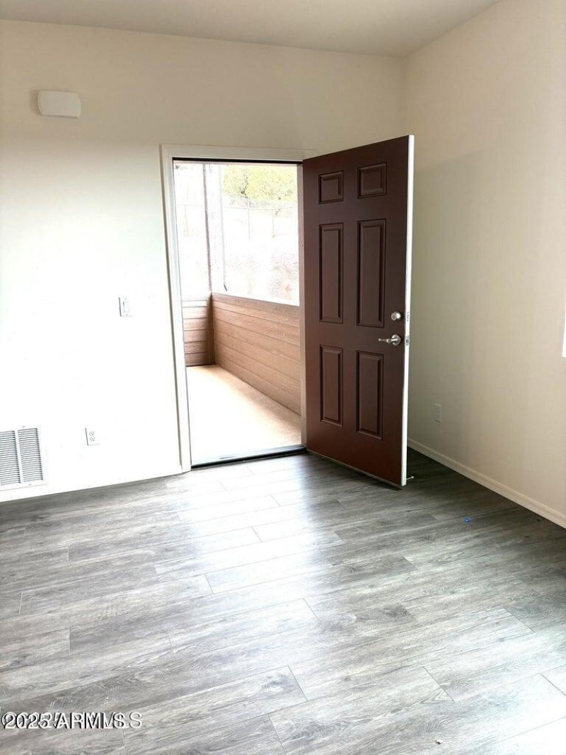 Ponderosa Parkway 7-233