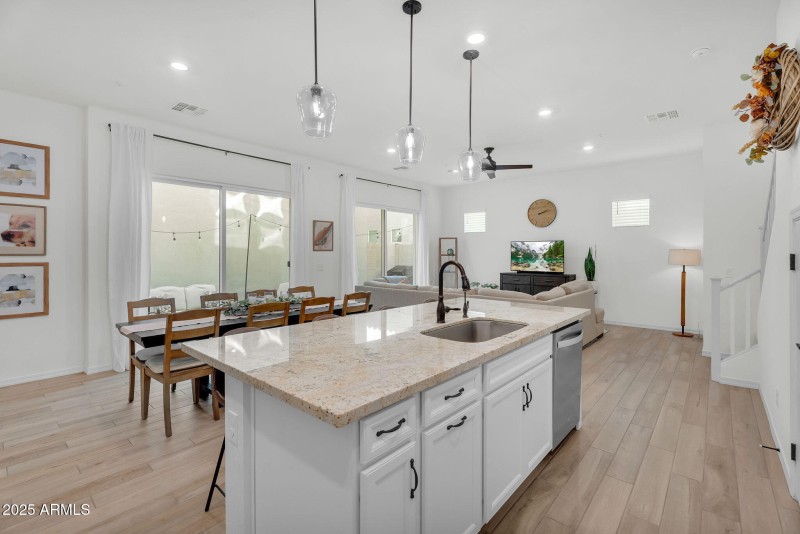 14-web-or-mls-Raleigh-12