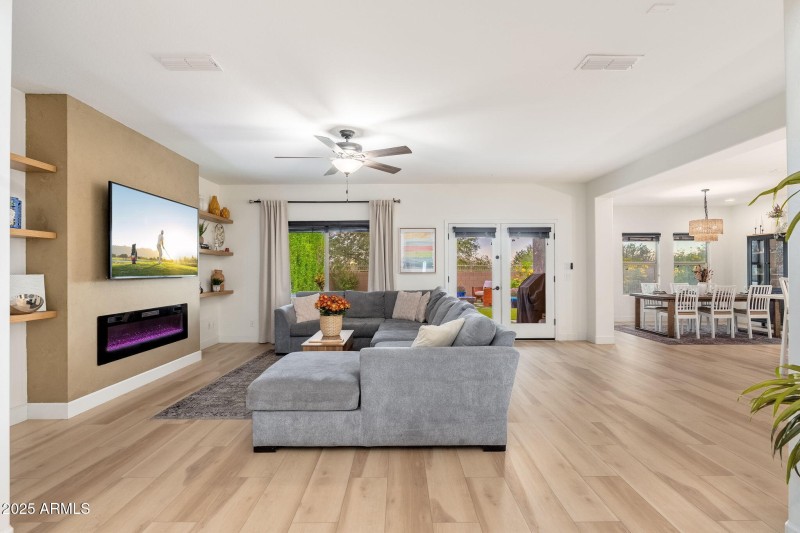 1759 W Desperado Way - 04