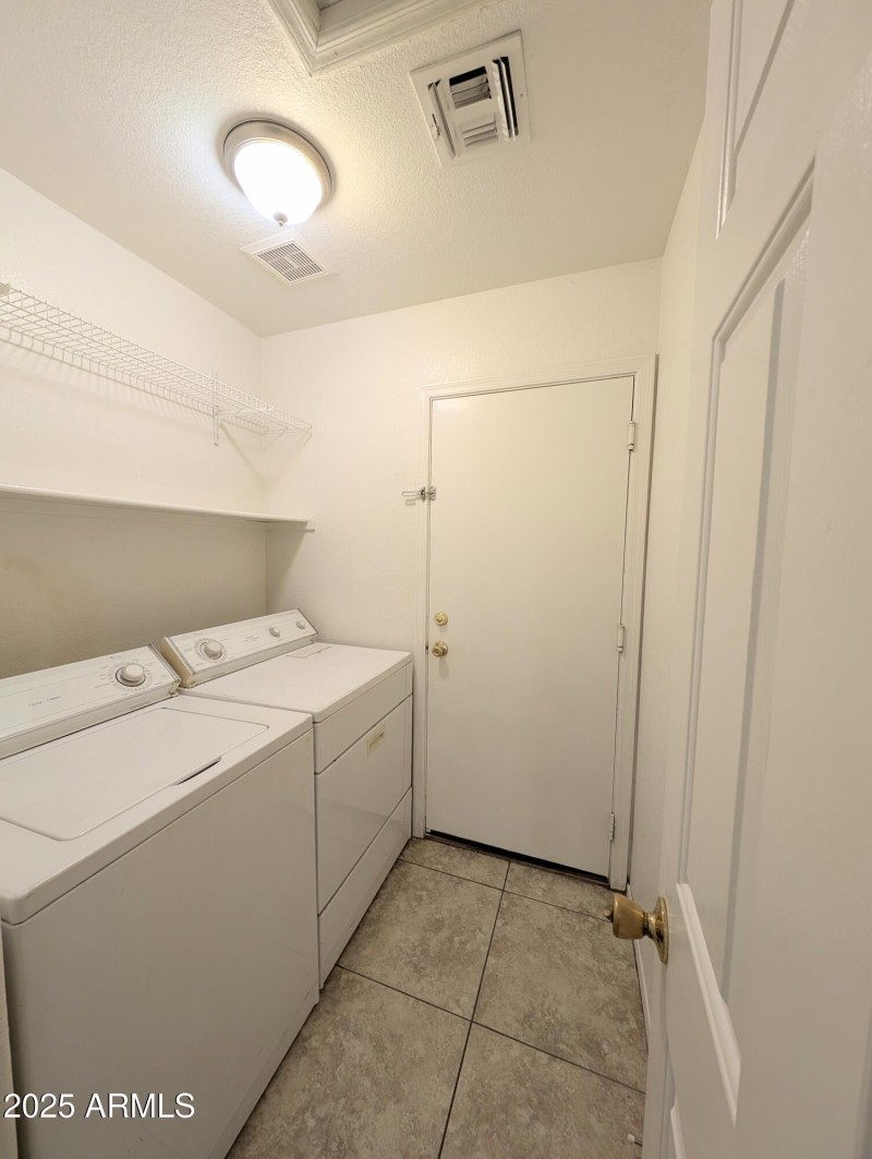 shelby laundry room