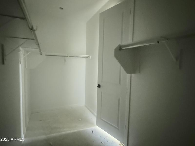 022- Primary Walk in Closet