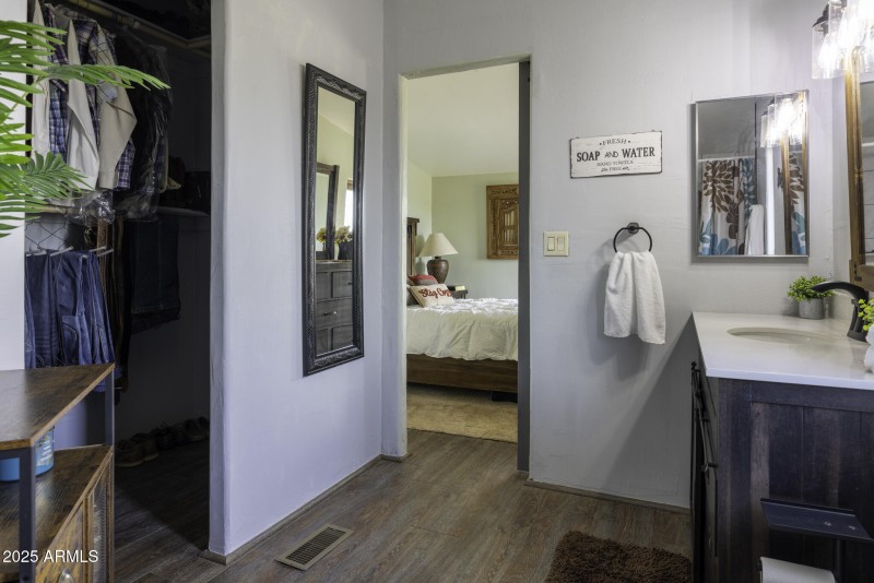 Master Walk in Closet