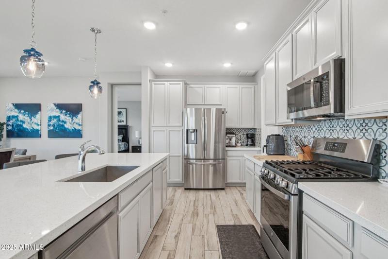 11-web-or-mls-E Rancho Paloma Dr-S1410-0