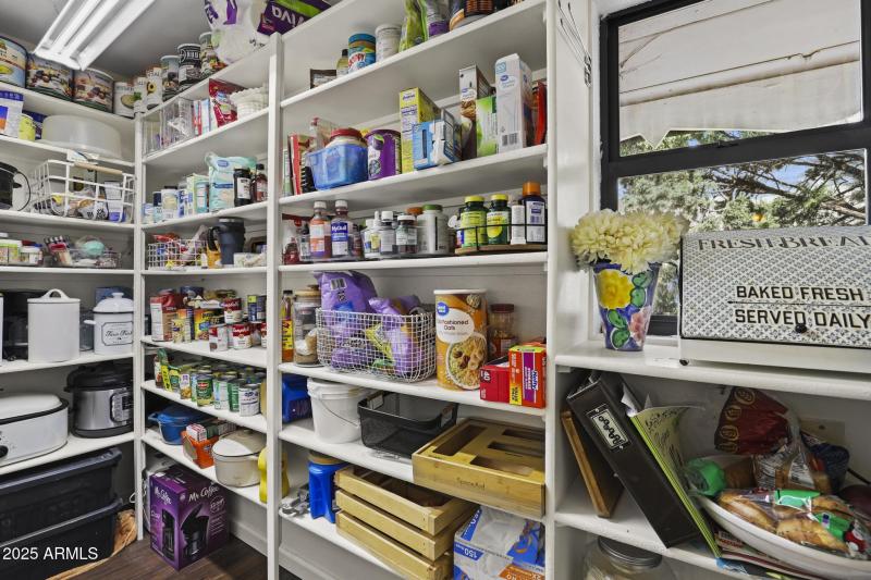 MH Walk in pantry