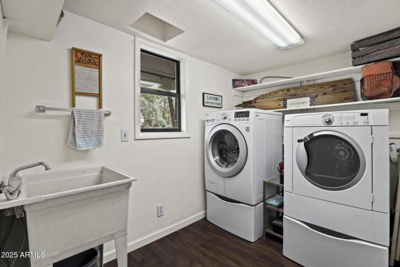 MH Laundry/utility room