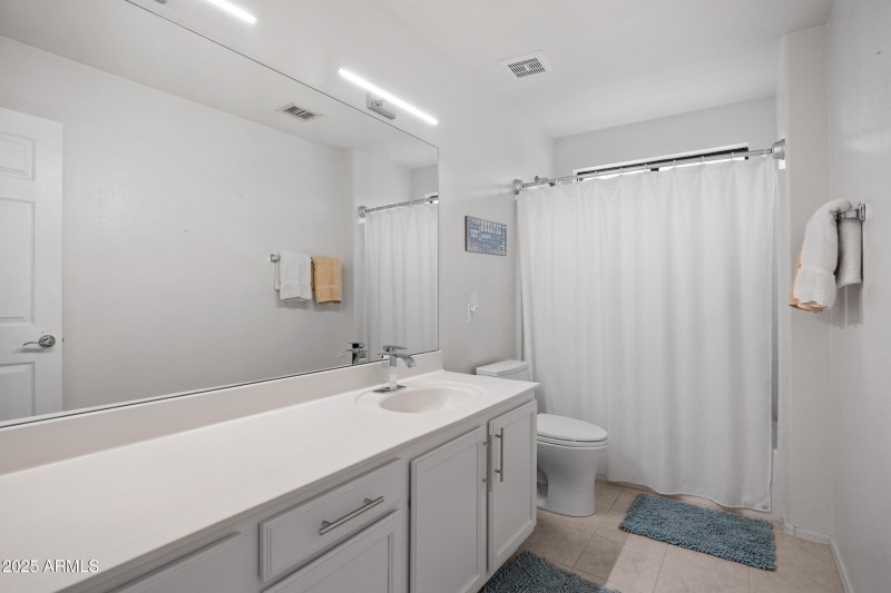 2027 E Parkside Ln-29