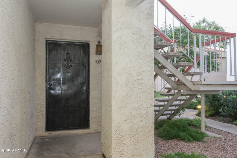 3119 W Cochise Dr Unit 109-4
