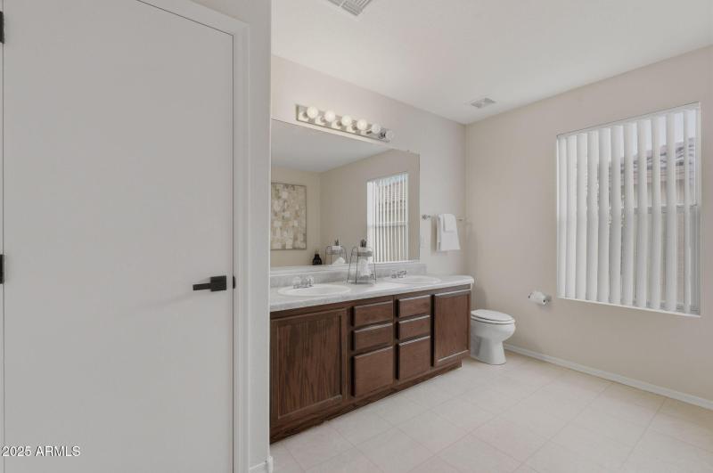 33-web-or-mls-Sheridan-33