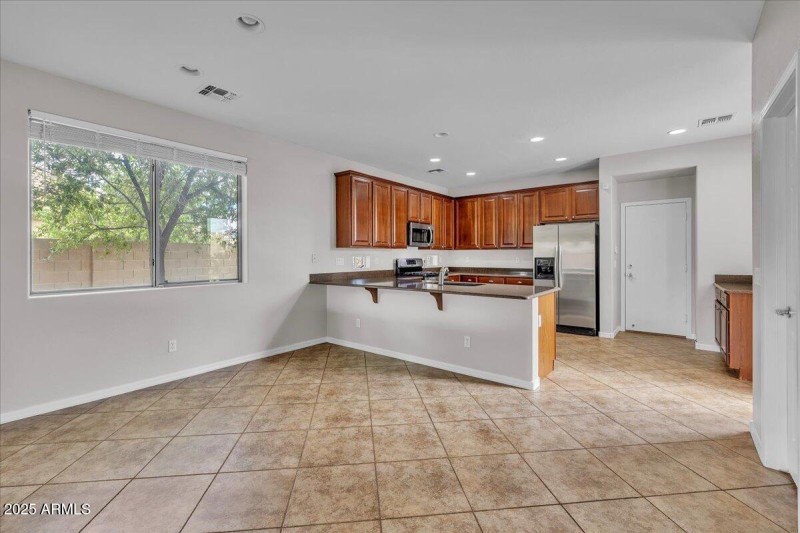 03-4280_N_157th_Ave 2