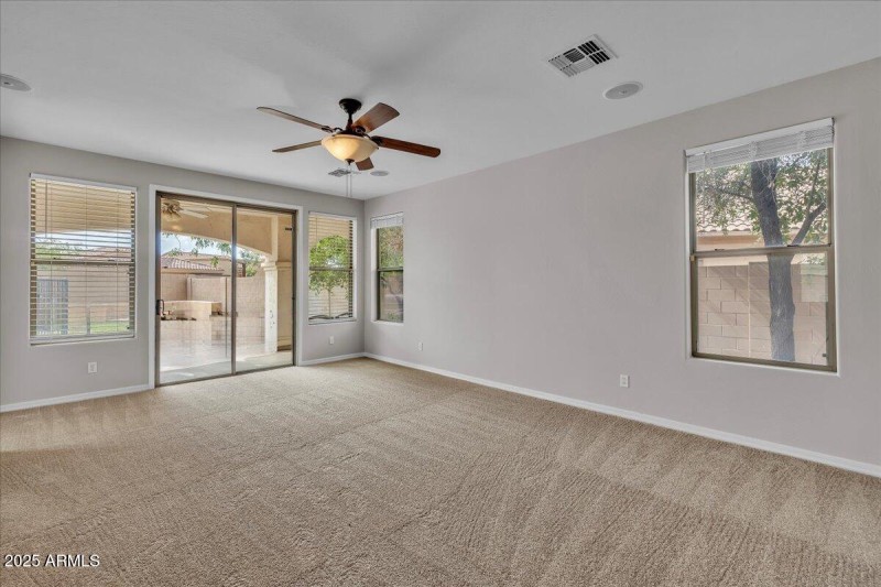 04-4280_N_157th_Ave 3