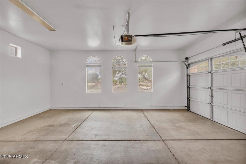 18-4280_N_157th_Ave 17