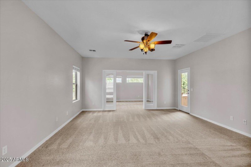 28-4280_N_157th_Ave 27