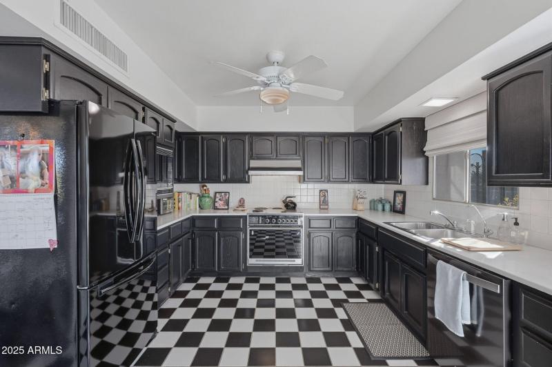 16-web-or-mls-Central-16