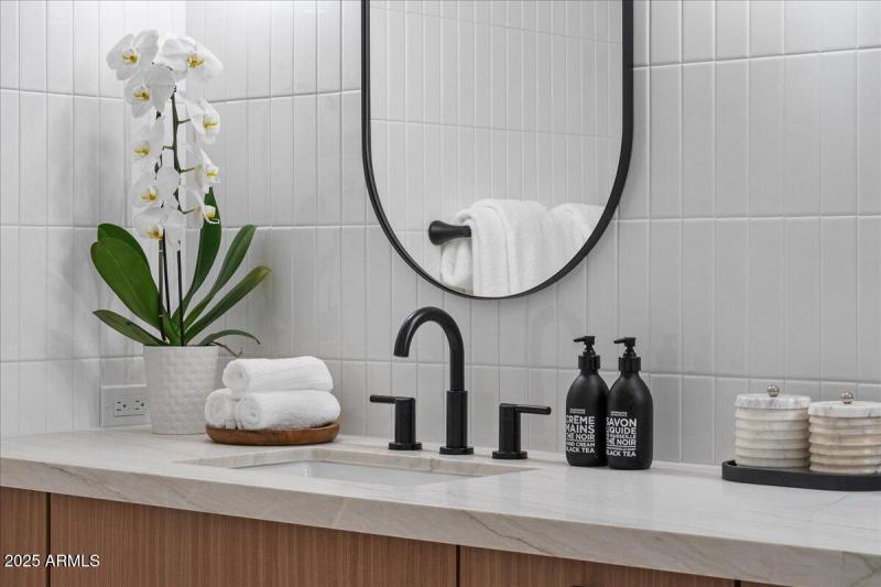 053-Primary bathroom