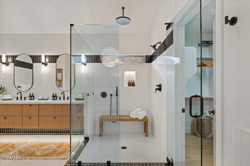 055-Primary bathroom