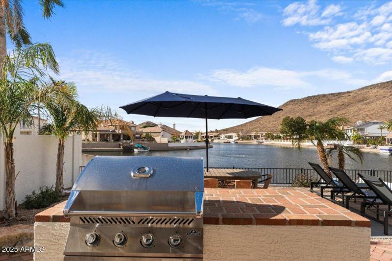 108-BBQ & Lake views