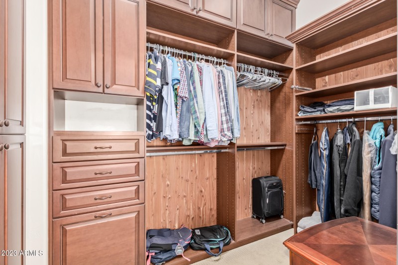 Walk-in closet