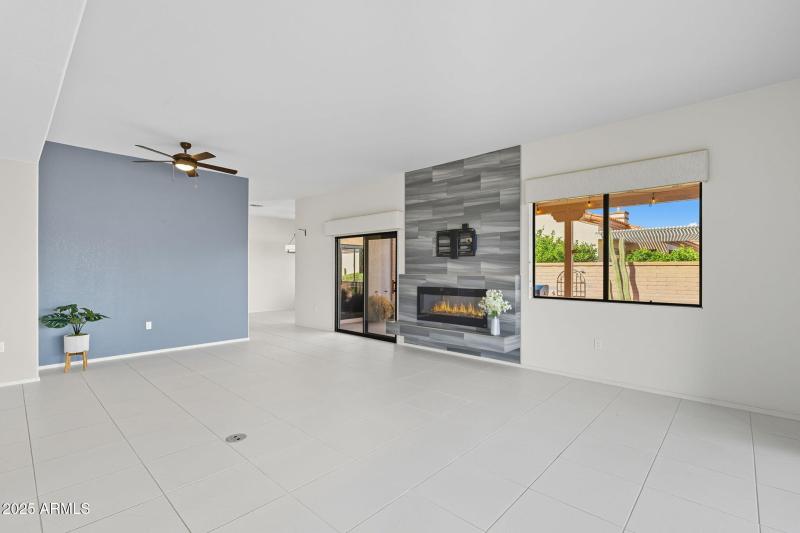 35-web-or-mls-Harvest Moon Dr-24