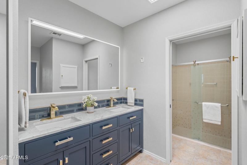 73-web-or-mls-Harvest Moon Dr-49