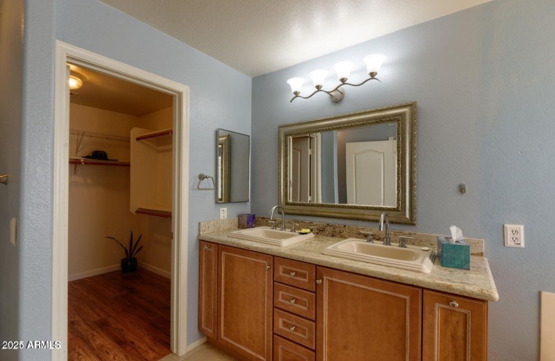 Primary walk in closet