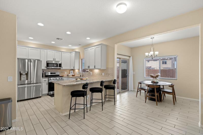 Multiple Dining Areas