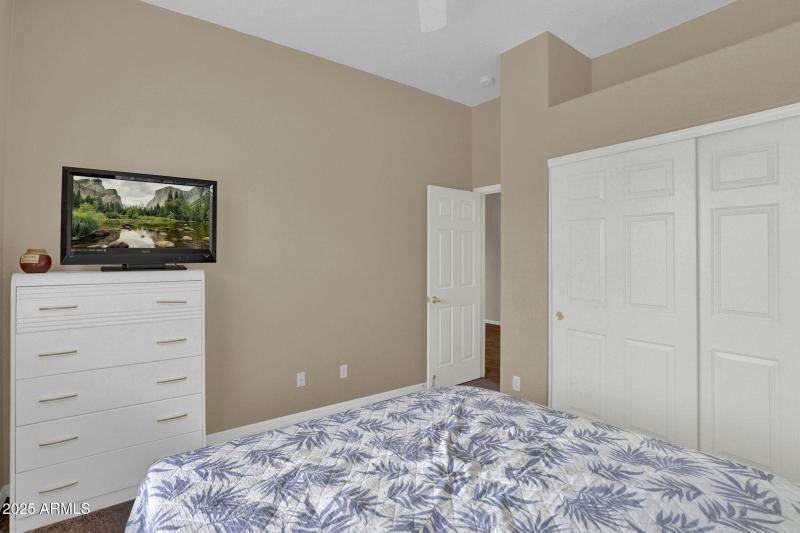 28-web-or-mls-4906 S Verbena Ave-27