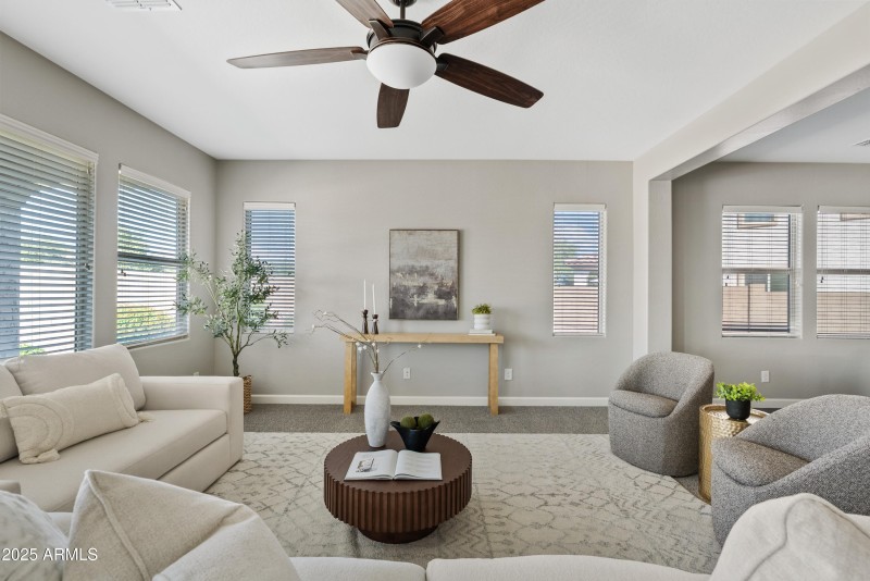 Light, bright and spacious living room