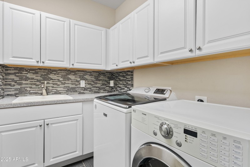 Laundry area with lots of storage