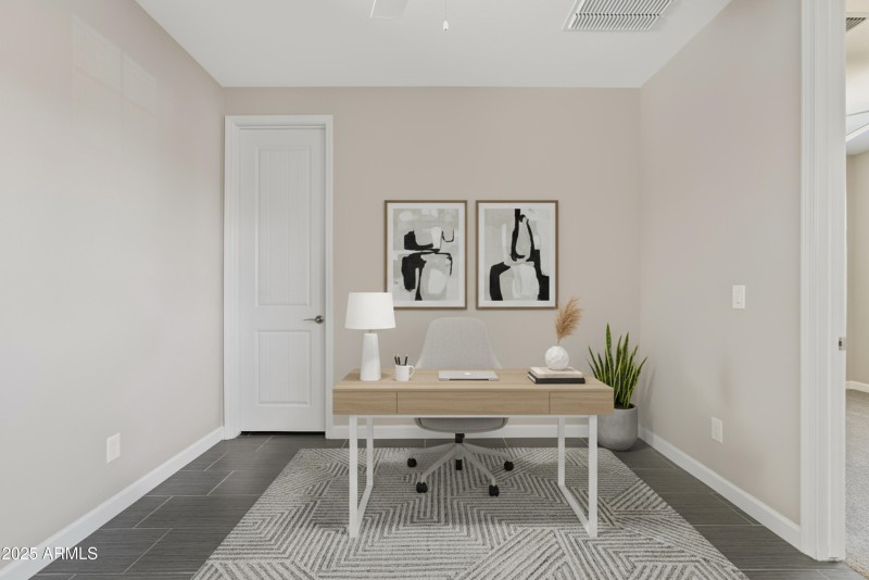 Guest suite sitting area