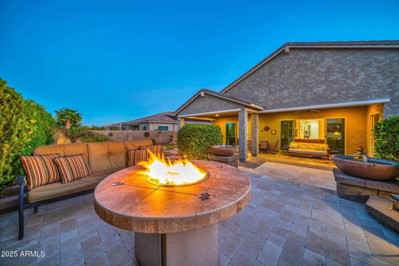 9364 W Cashman Dr Twilight-5