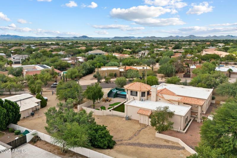 Convenient North Scottsdale Location