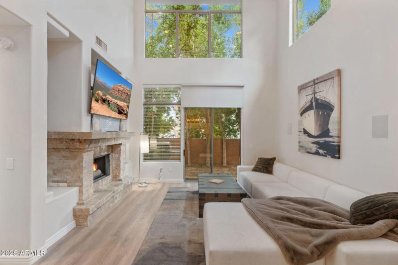 11-web-or-mls-14450-n-thompson-peak-pkwy