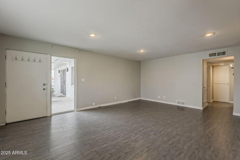 9-web-or-mls-Roanoke-9