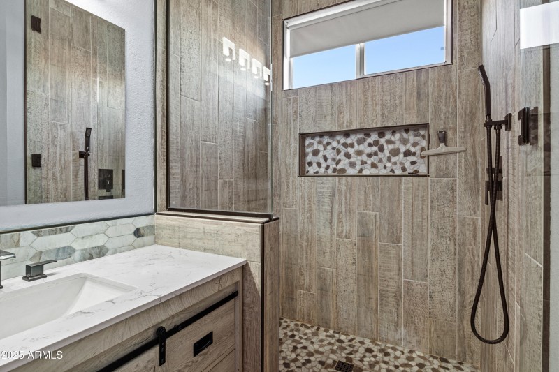 625 N Hamilton St 41-16