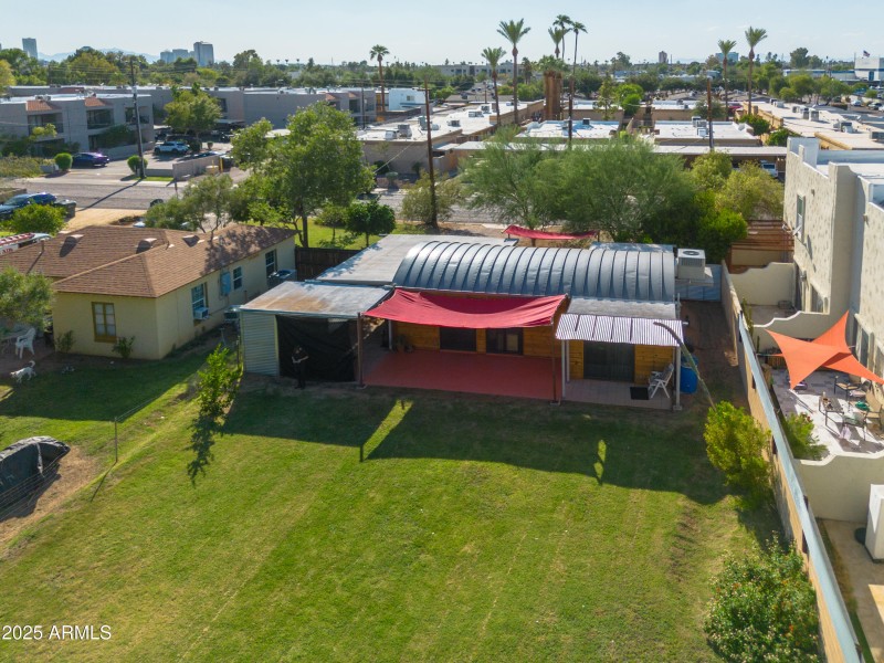 Listings_4733_N_14thSt-2