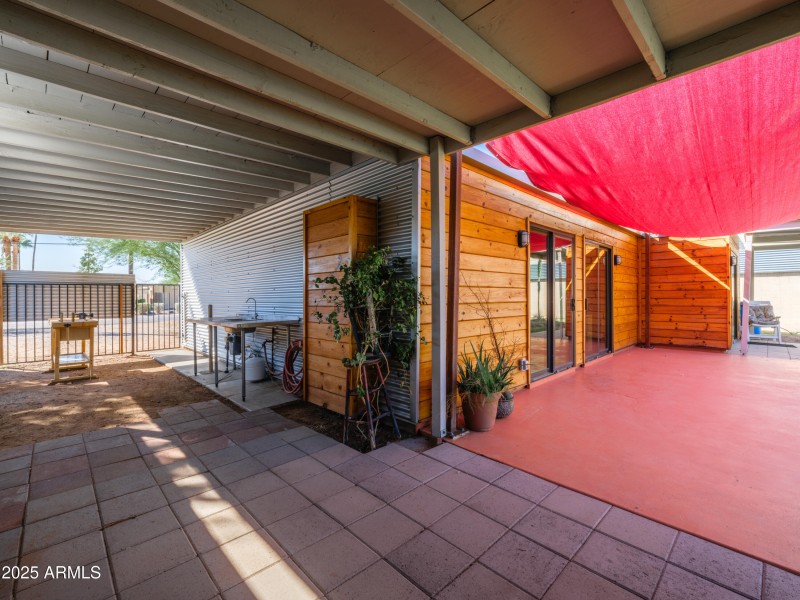 Listings_4733_N_14thSt-27