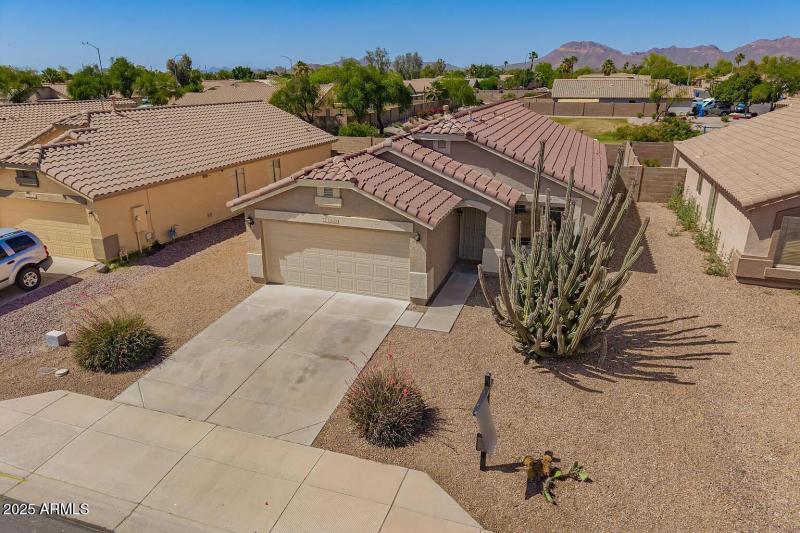 bac84544735f14a5986ec1d86d34f3d9-uncropp